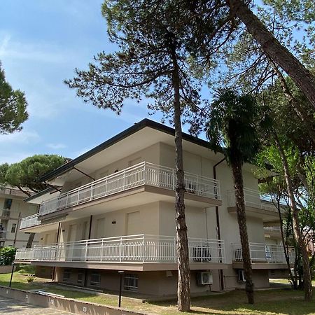 Appartamenti Fungo Lignano Sabbiadoro Exterior photo